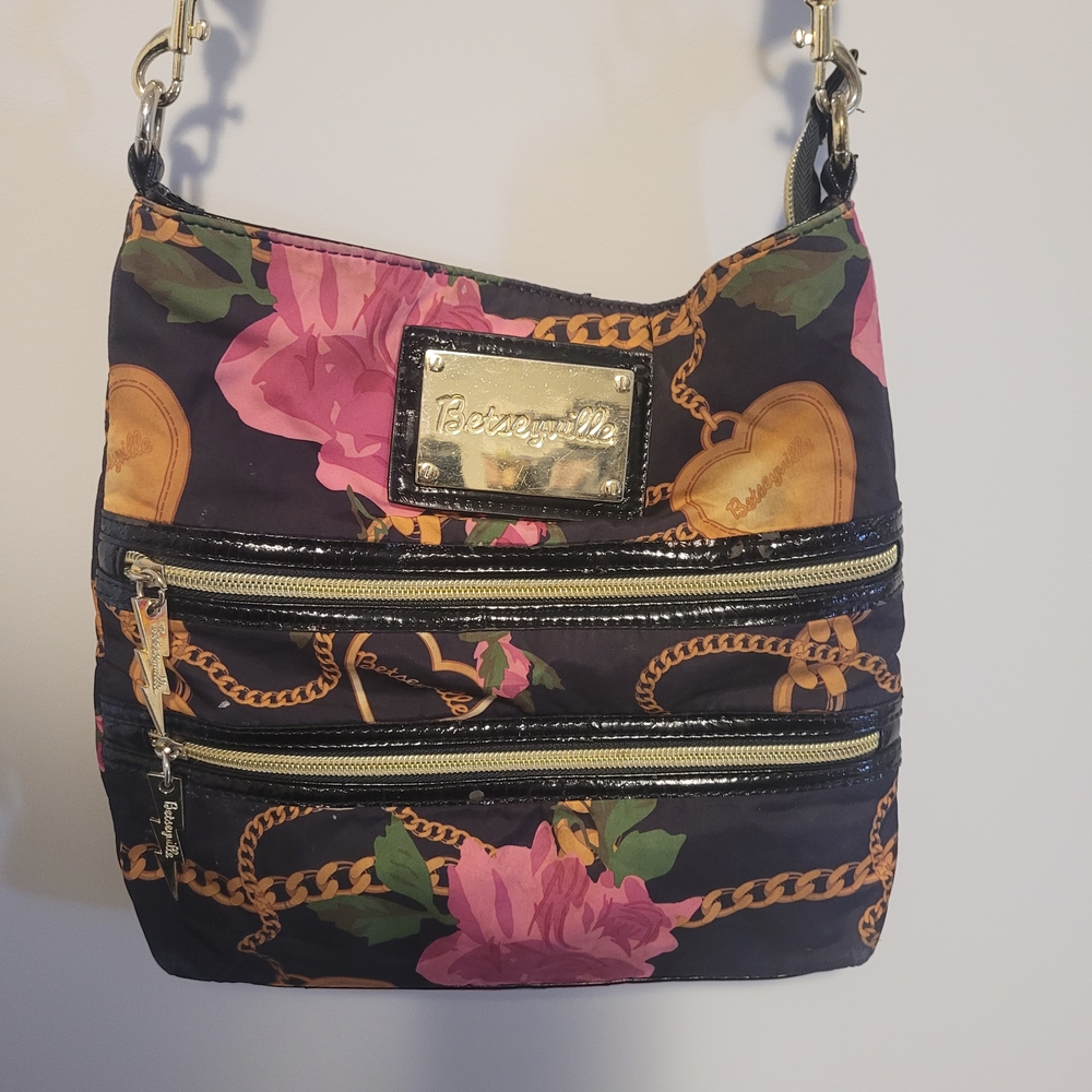 FREE WITH PURCHASE – READ FULL DESCRIPTION - Picture 2 of 7